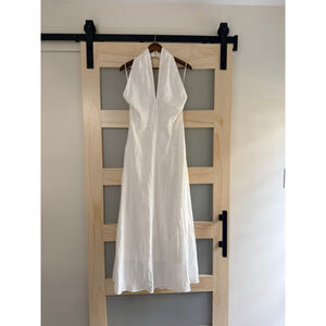 🤍 Petal + Pup White Halter Maxi Dress – NWT Size Large